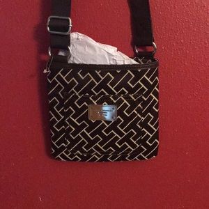 Tommy Hilfiger purse: New without tags